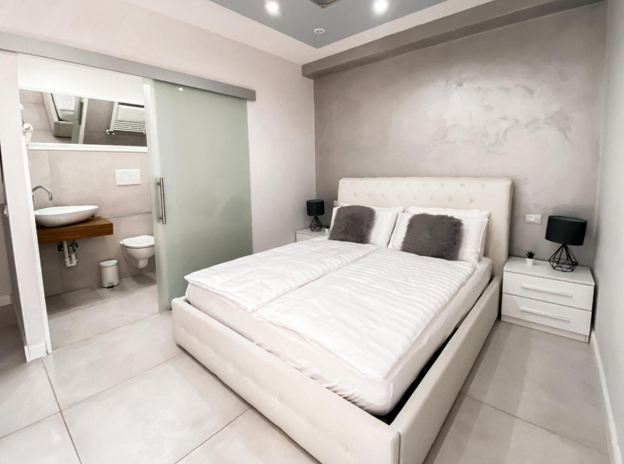 Klemi, Rooms In Old Town Dolomia Best Home Check In Automatico Trento Ngoại thất bức ảnh